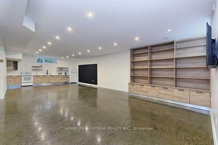 Photo 6 of Unit LOWER, 69 Tilden Crescent, Etobicoke, Humber Heights — HOMEH