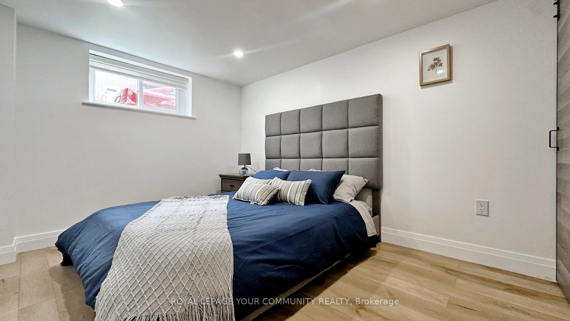 Photo 6 of Unit Lower, 24 Collins Crescent, Aurora, Aurora Heights — HOMEH