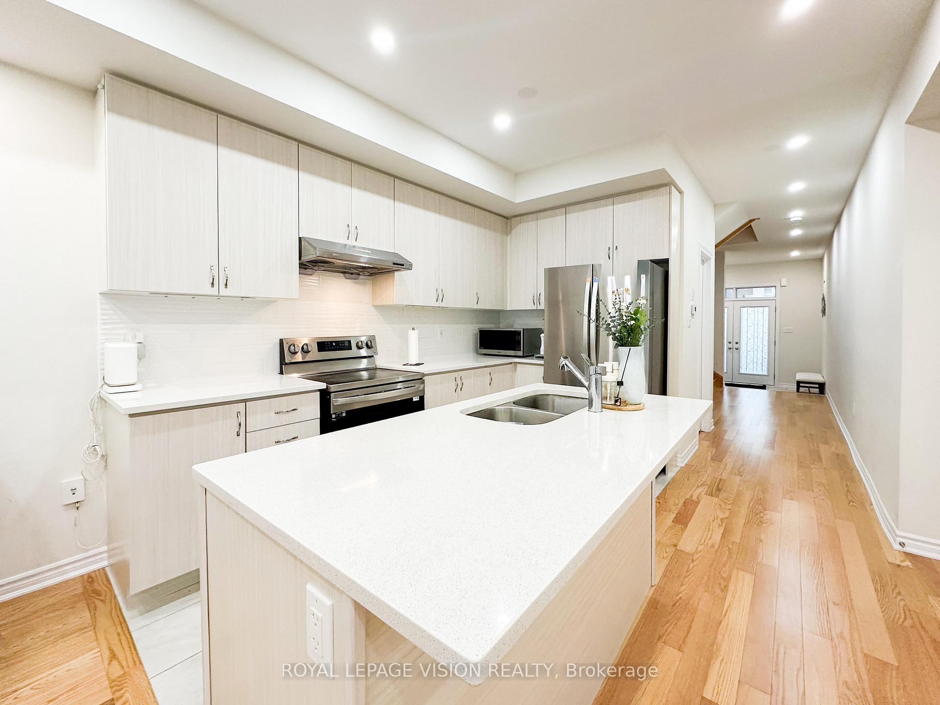 Photo 18 of 11 Waterfront Crescent, Whitby, Port Whitby — HOMEH