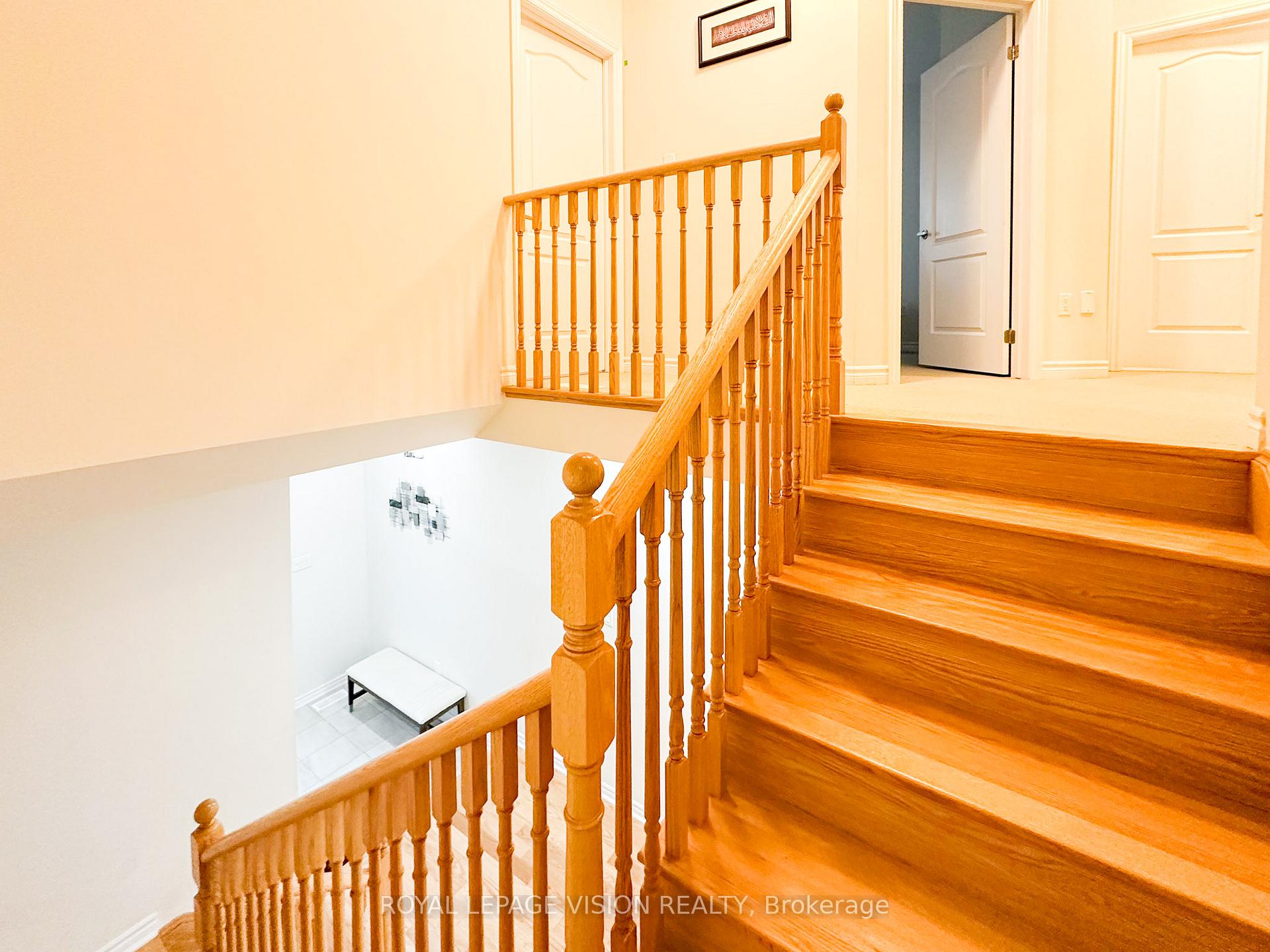 Photo 11 of 11 Waterfront Crescent, Whitby, Port Whitby — HOMEH