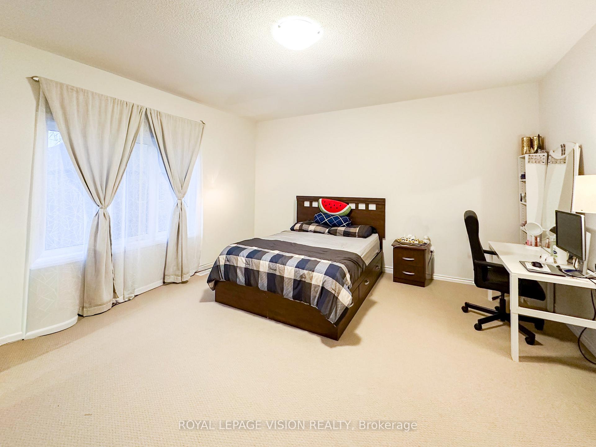 Photo 14 of 11 Waterfront Crescent, Whitby, Port Whitby — HOMEH