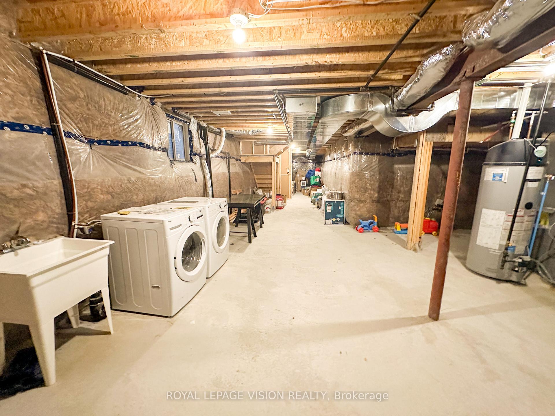 Photo 25 of 11 Waterfront Crescent, Whitby, Port Whitby — HOMEH