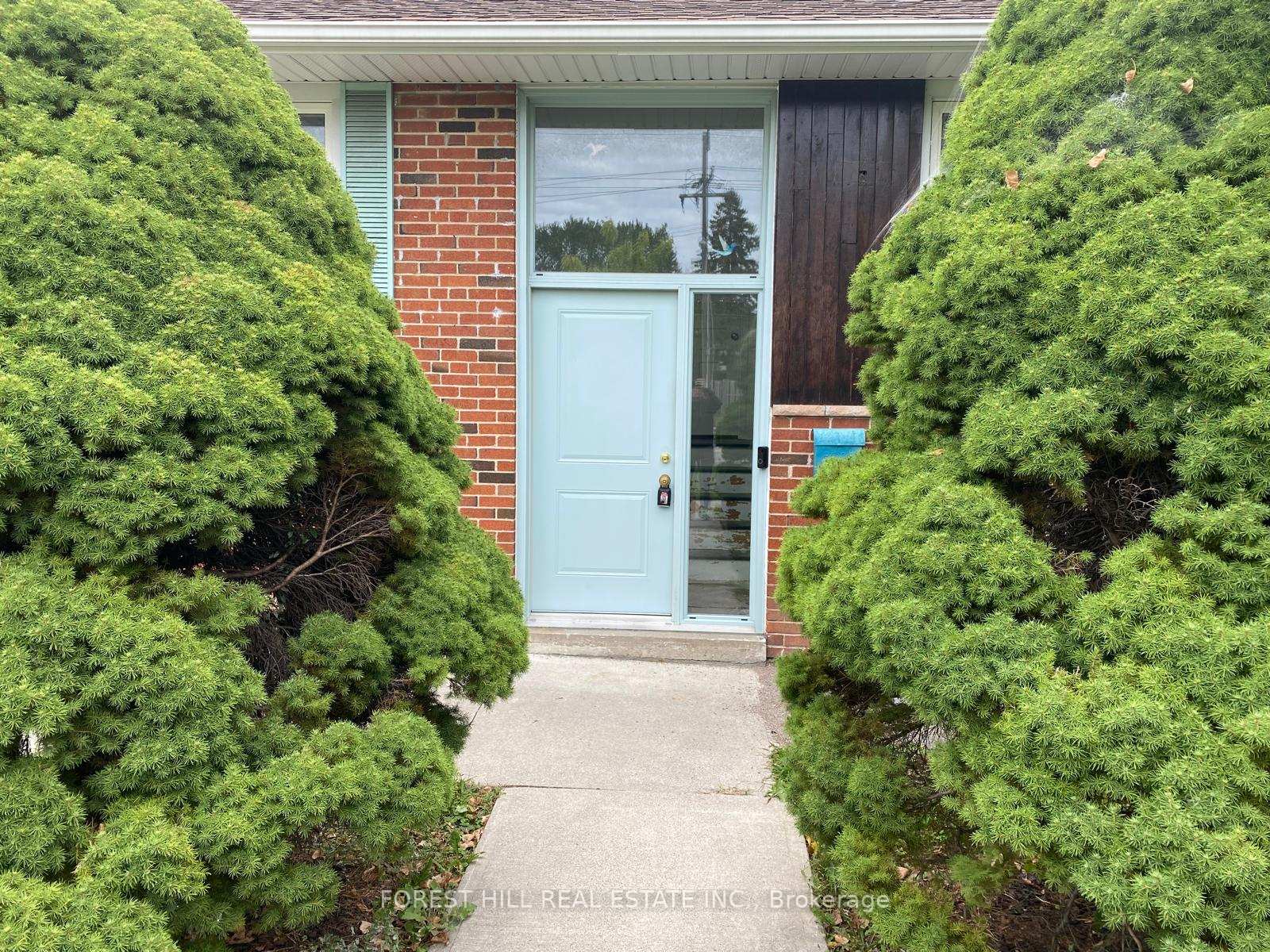 Photo 3 of Unit Upper, 1665 Kipling Avenue, Etobicoke, Kingsview Village-The Westway — HOMEH
