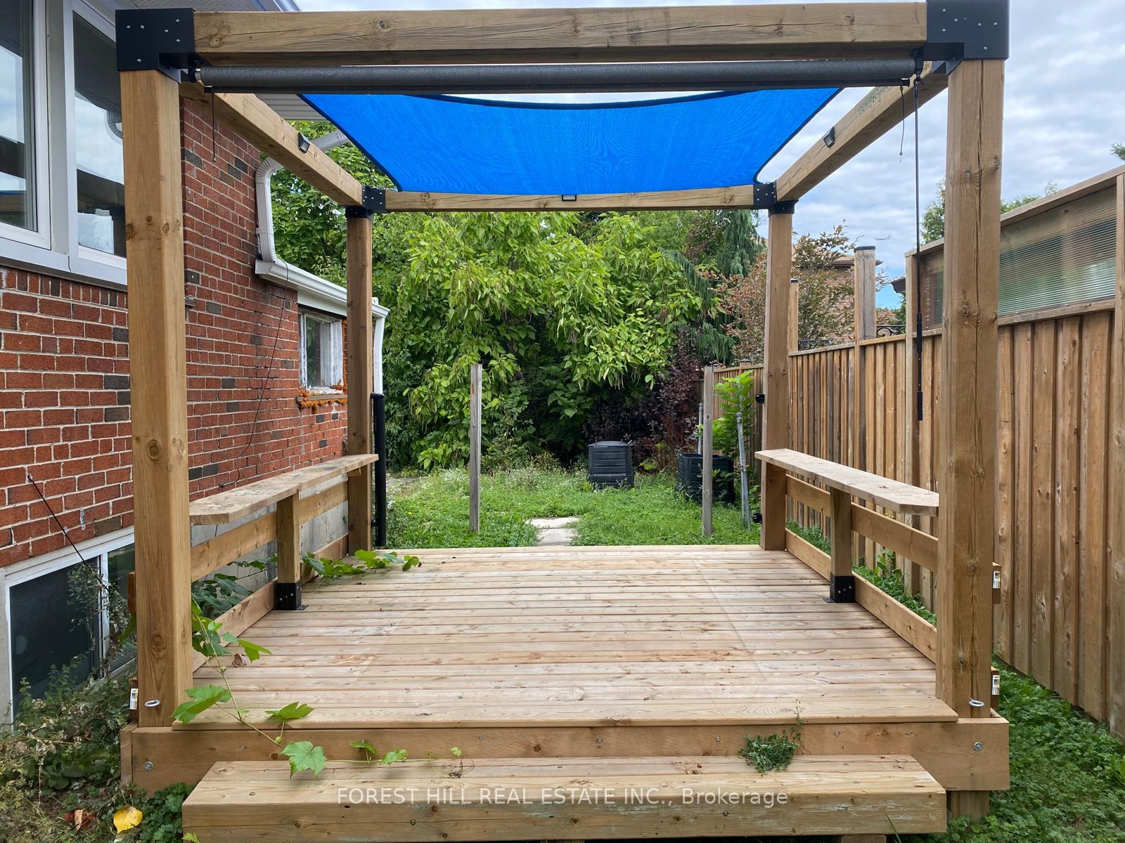 Photo 4 of Unit Upper, 1665 Kipling Avenue, Etobicoke, Kingsview Village-The Westway — HOMEH