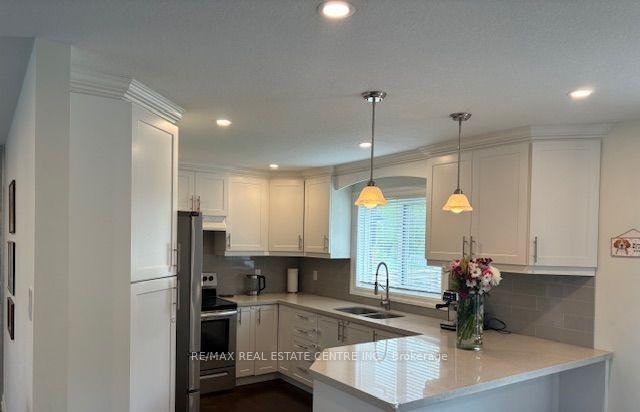 Photo 2 of 431 Second (Upper) Road E, Hamilton, Rural Stoney Creek — HOMEH
