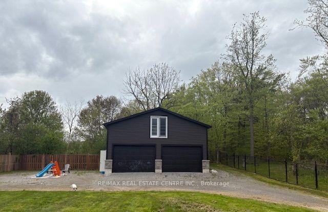 Photo 8 of 431 Second (Upper) Road E, Hamilton, Rural Stoney Creek — HOMEH
