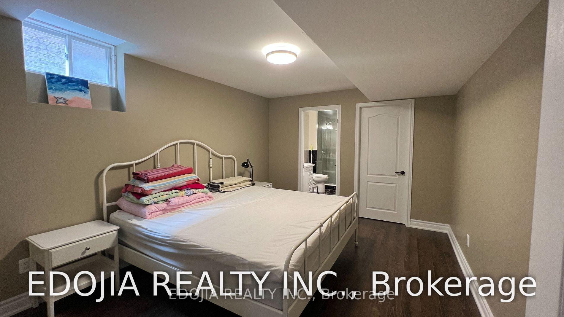 Photo 16 of 105 Shelbourne Drive, Vaughan, Vellore Village — HOMEH