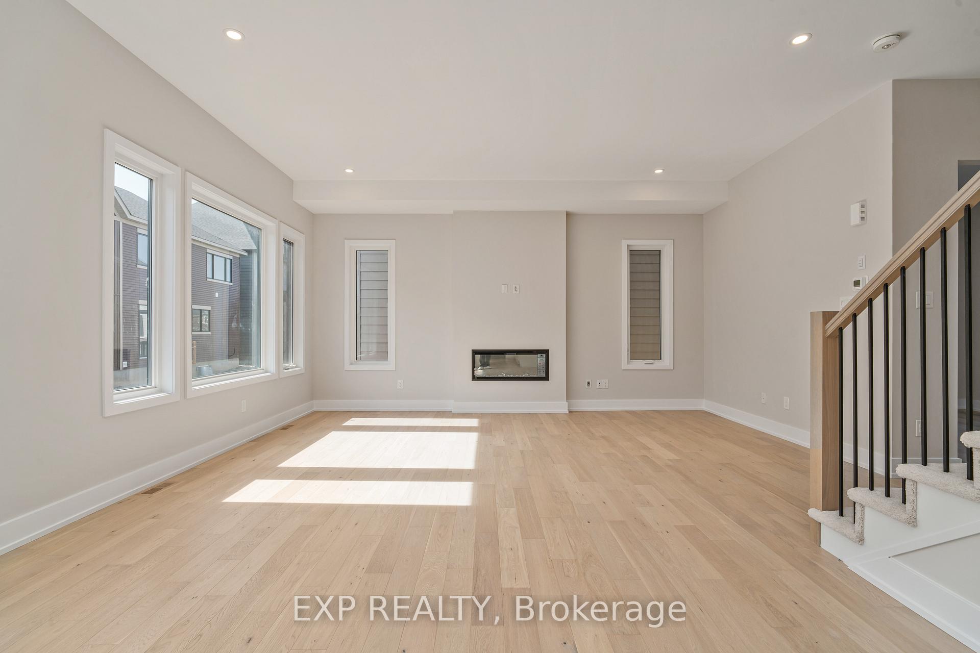 Photo 7 of 402 Euphoria Crescent E, Ottawa, Barrhaven - Heritage Park — HOMEH