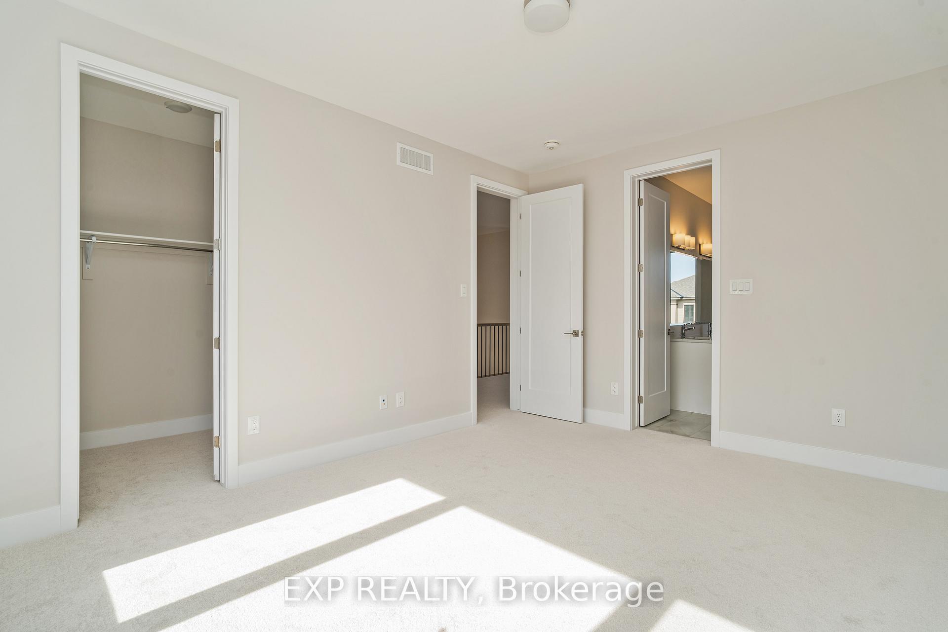 Photo 18 of 402 Euphoria Crescent E, Ottawa, Barrhaven - Heritage Park — HOMEH