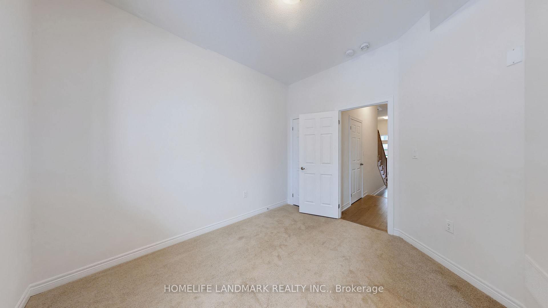 Photo 35 of 105 Air Dancer Crescent, Oshawa, Windfields — HOMEH
