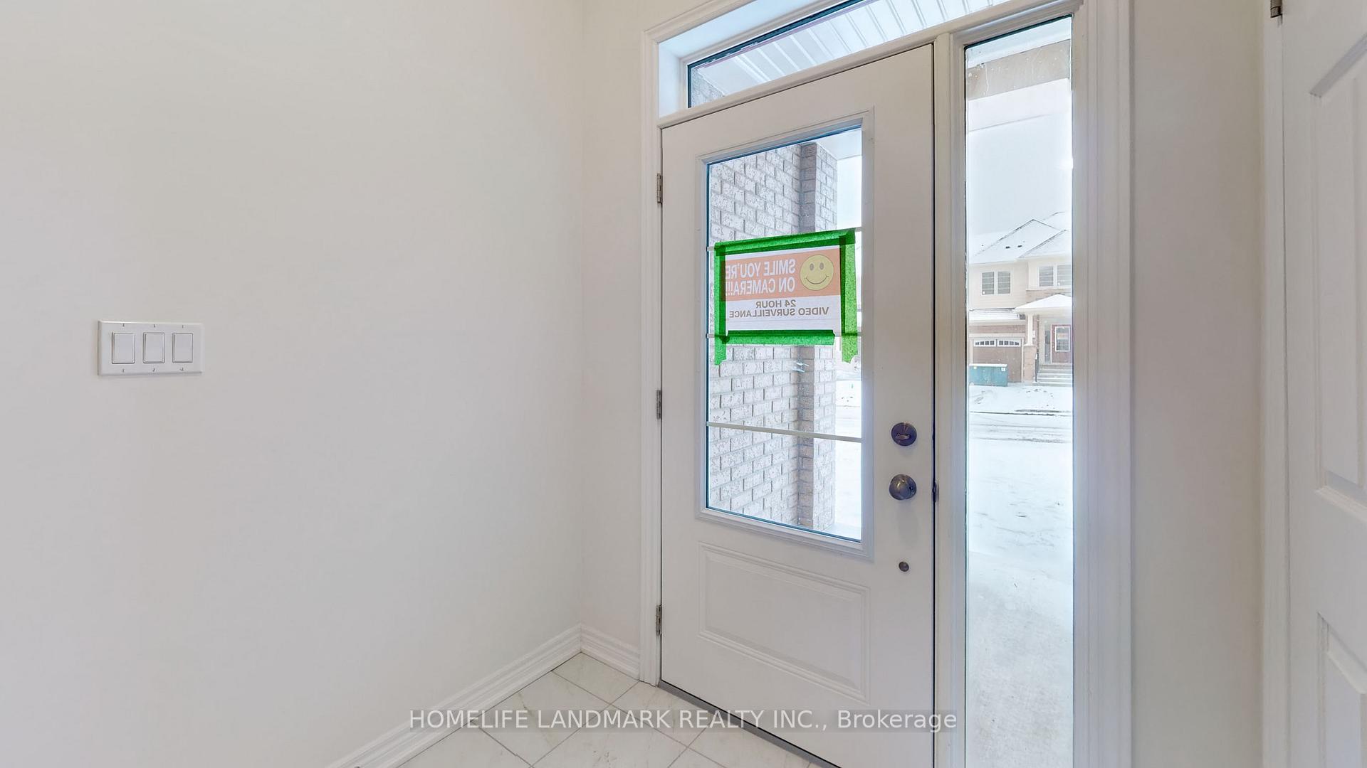 Photo 3 of 105 Air Dancer Crescent, Oshawa, Windfields — HOMEH