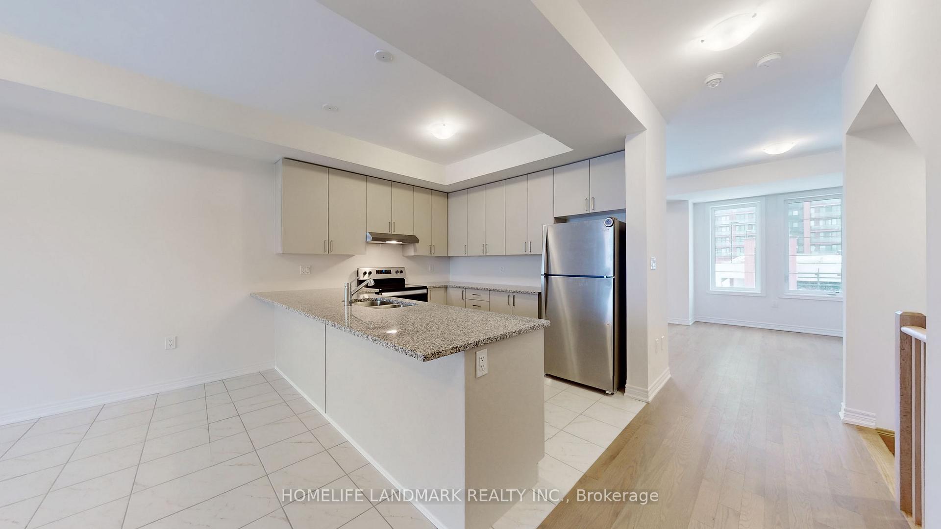 Photo 14 of 105 Air Dancer Crescent, Oshawa, Windfields — HOMEH