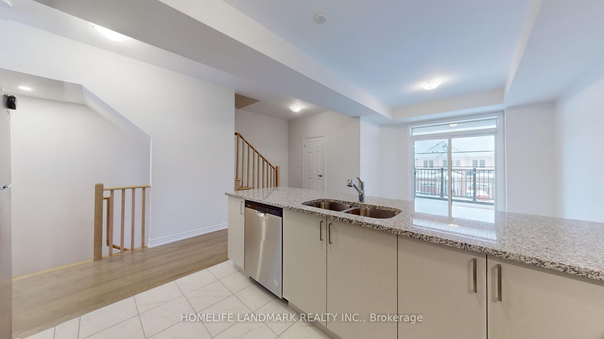 Photo 36 of 105 Air Dancer Crescent, Oshawa, Windfields — HOMEH