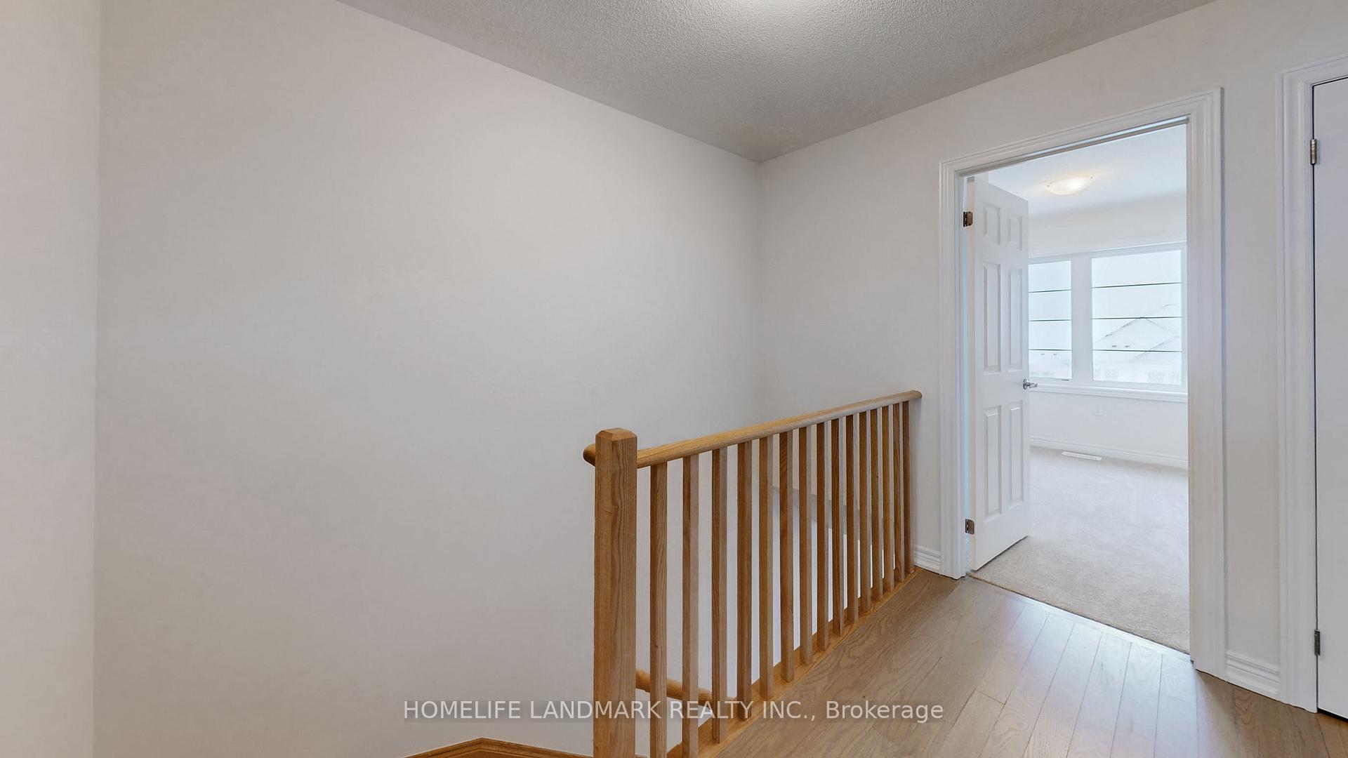 Photo 37 of 105 Air Dancer Crescent, Oshawa, Windfields — HOMEH