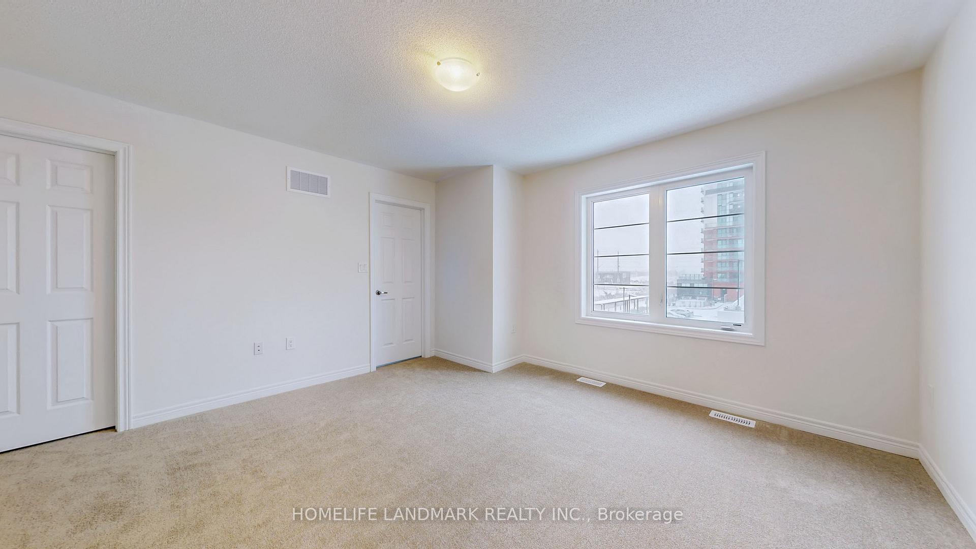 Photo 12 of 105 Air Dancer Crescent, Oshawa, Windfields — HOMEH