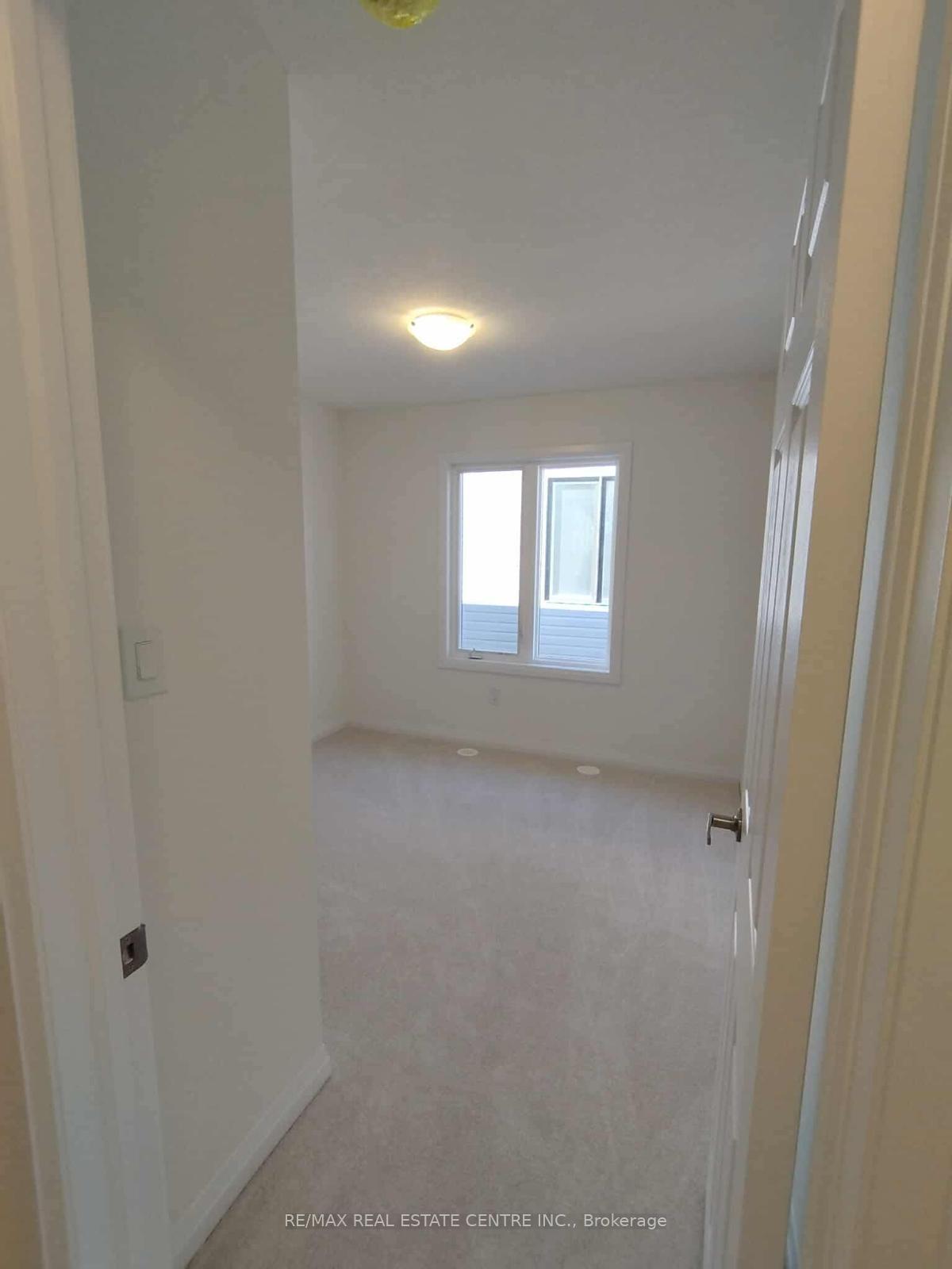 Photo 10 of 16 Kensingnton Road, Haldimand — HOMEH