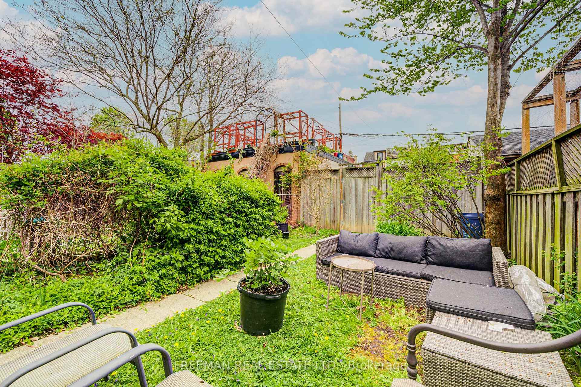 Photo 23 of Unit 2, 347 Markham Street, Toronto, Palmerston-Little Italy — HOMEH