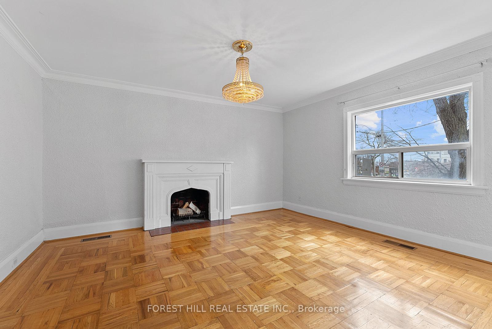 Photo 4 of Unit Unit A, 1068 Avenue Road, Toronto, Lawrence Park South — HOMEH