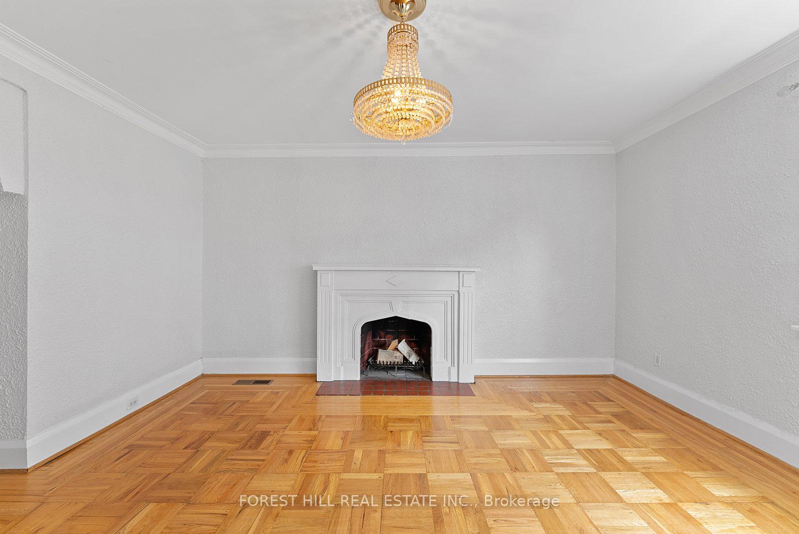 Photo 5 of Unit Unit A, 1068 Avenue Road, Toronto, Lawrence Park South — HOMEH
