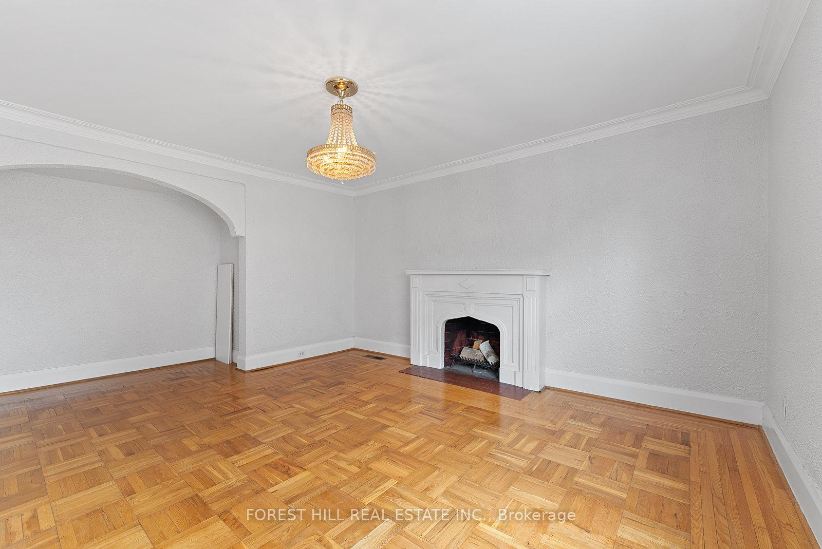 Photo 11 of Unit Unit A, 1068 Avenue Road, Toronto, Lawrence Park South — HOMEH