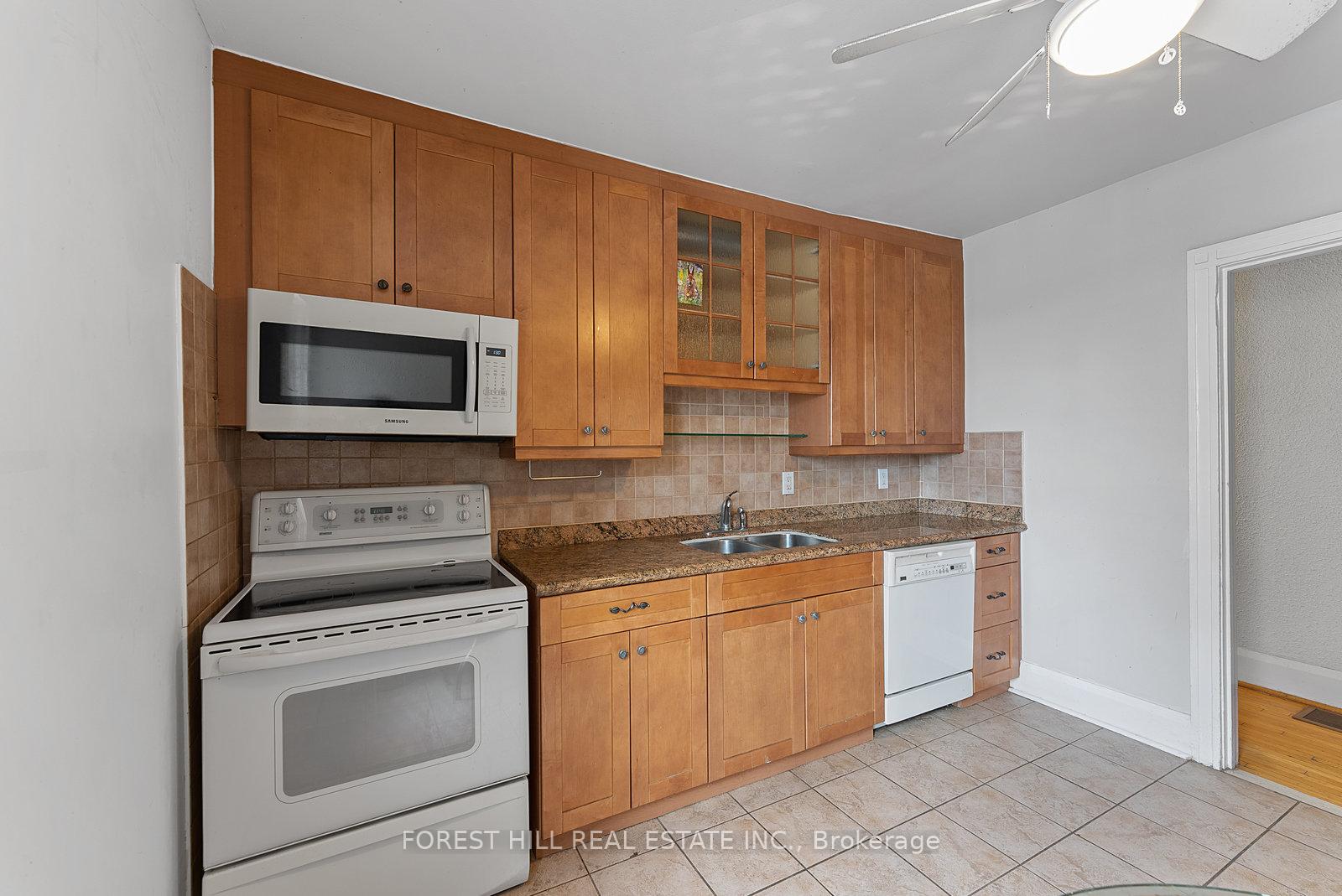 Photo 19 of Unit Unit A, 1068 Avenue Road, Toronto, Lawrence Park South — HOMEH