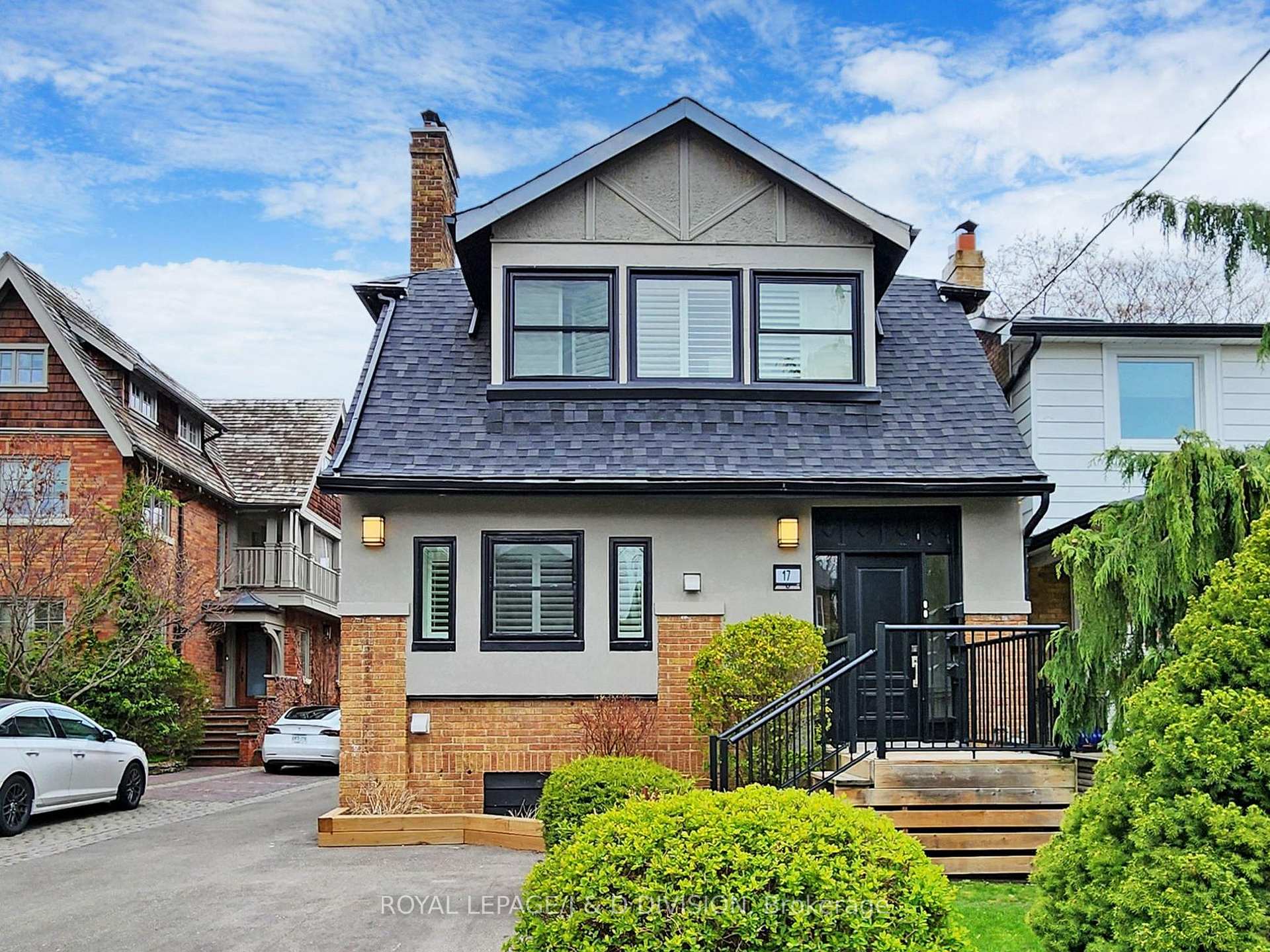 Photo 1 of Unit 2, 17 Humewood Drive, Toronto, Humewood-Cedarvale — HOMEH