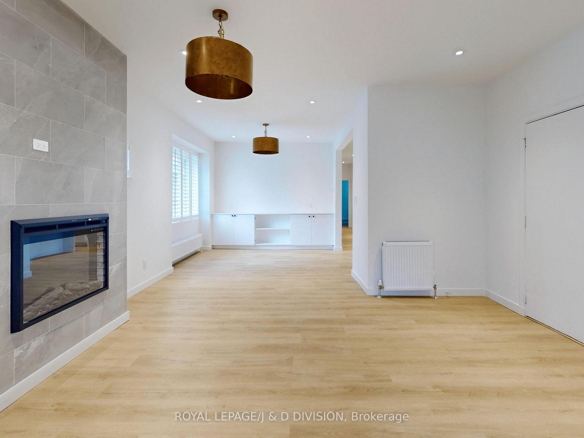 Photo 4 of Unit 2, 17 Humewood Drive, Toronto, Humewood-Cedarvale — HOMEH