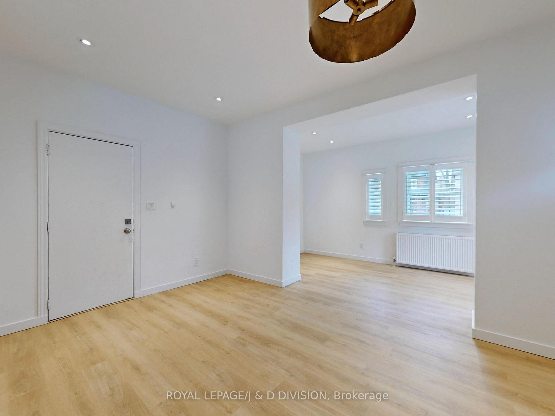 Photo 14 of Unit 2, 17 Humewood Drive, Toronto, Humewood-Cedarvale — HOMEH
