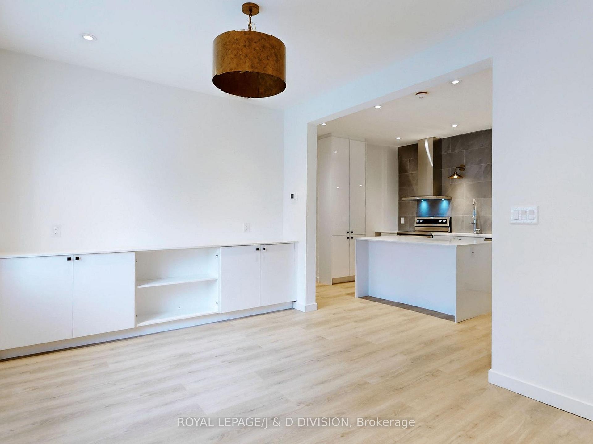Photo 12 of Unit 2, 17 Humewood Drive, Toronto, Humewood-Cedarvale — HOMEH