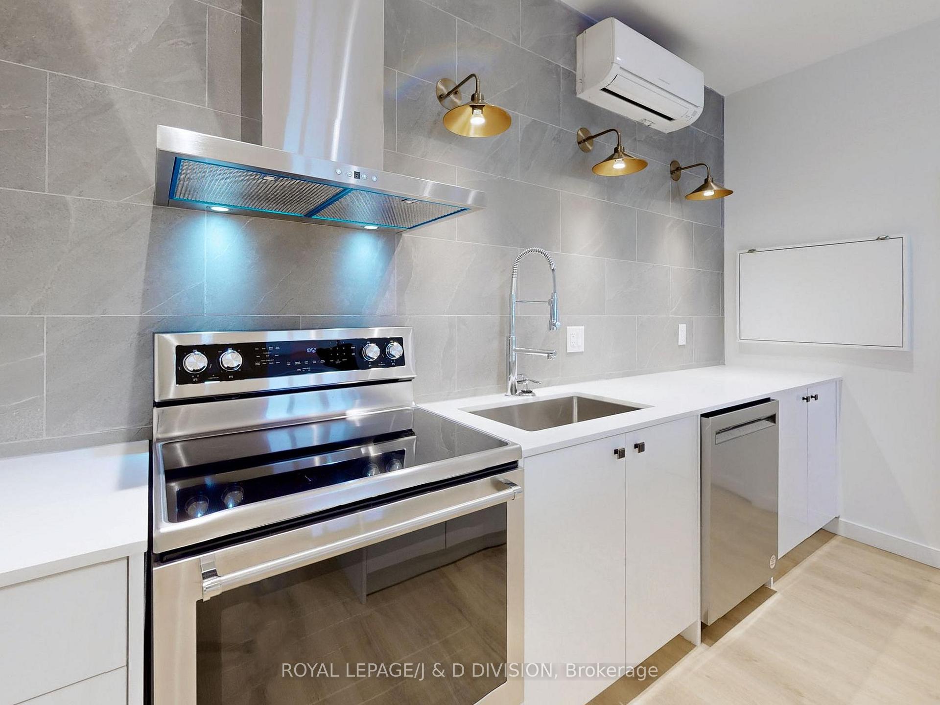 Photo 28 of Unit 2, 17 Humewood Drive, Toronto, Humewood-Cedarvale — HOMEH