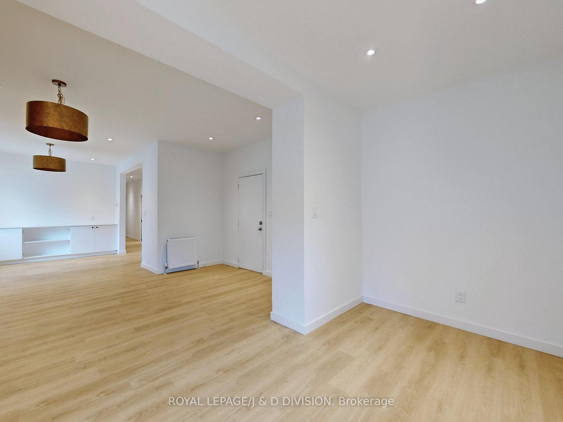 Photo 18 of Unit 2, 17 Humewood Drive, Toronto, Humewood-Cedarvale — HOMEH