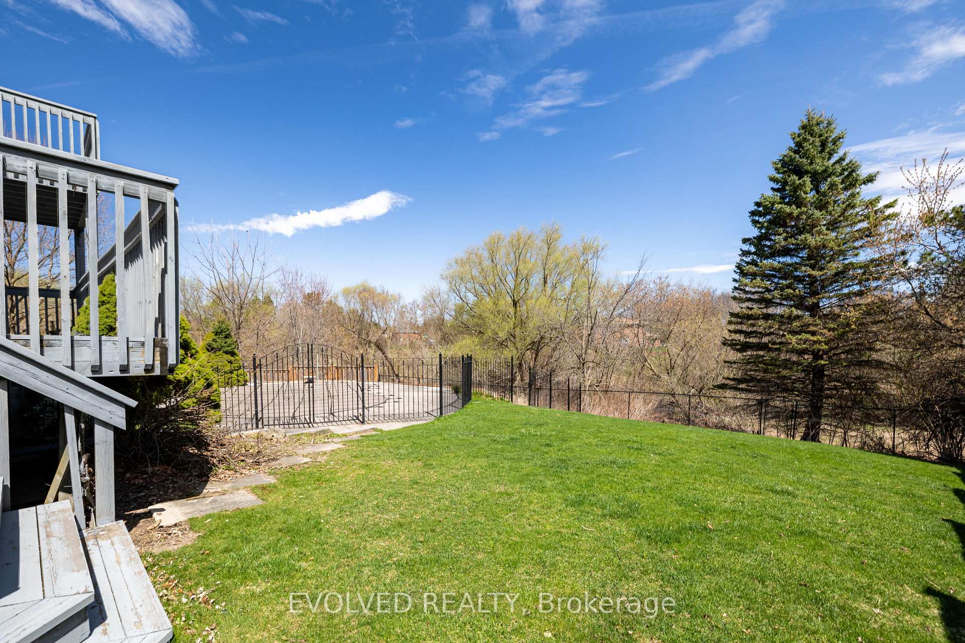 Photo 5 of Unit Lower level, 40 Rosemount Avenue, Markham, Thornhill — HOMEH