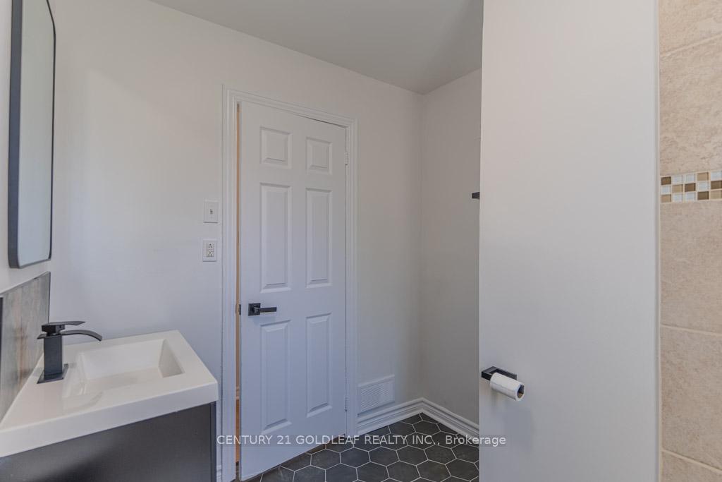 Photo 11 of Unit Unit 2, 361 Gougeon Street, Ottawa, Vanier — HOMEH