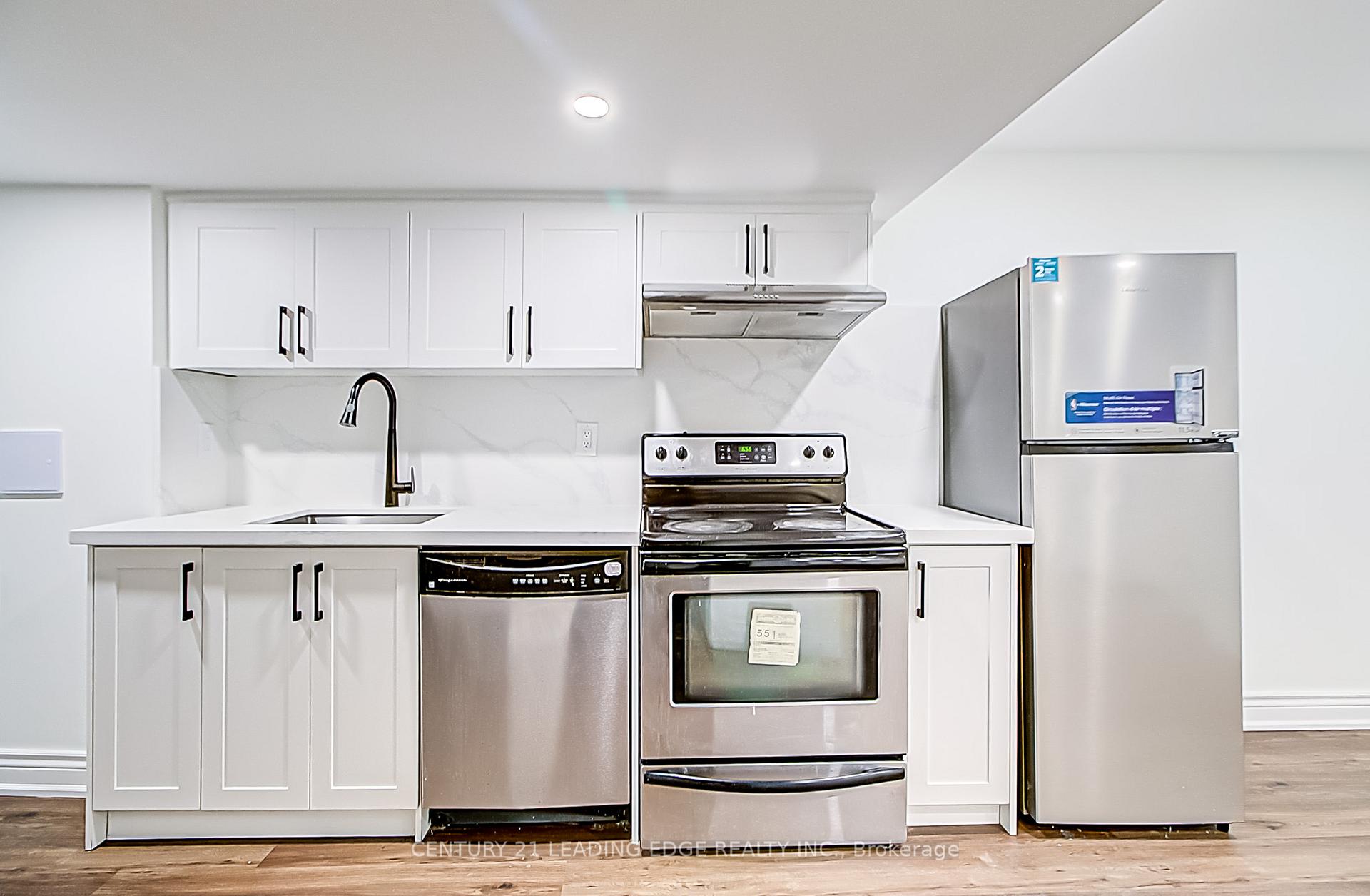 Front of Unit Lower, 116 Bayly Street W