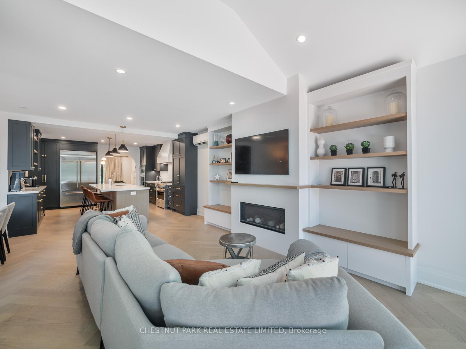 Photo 28 of 14 Southwood Drive, Toronto, The Beaches — HOMEH