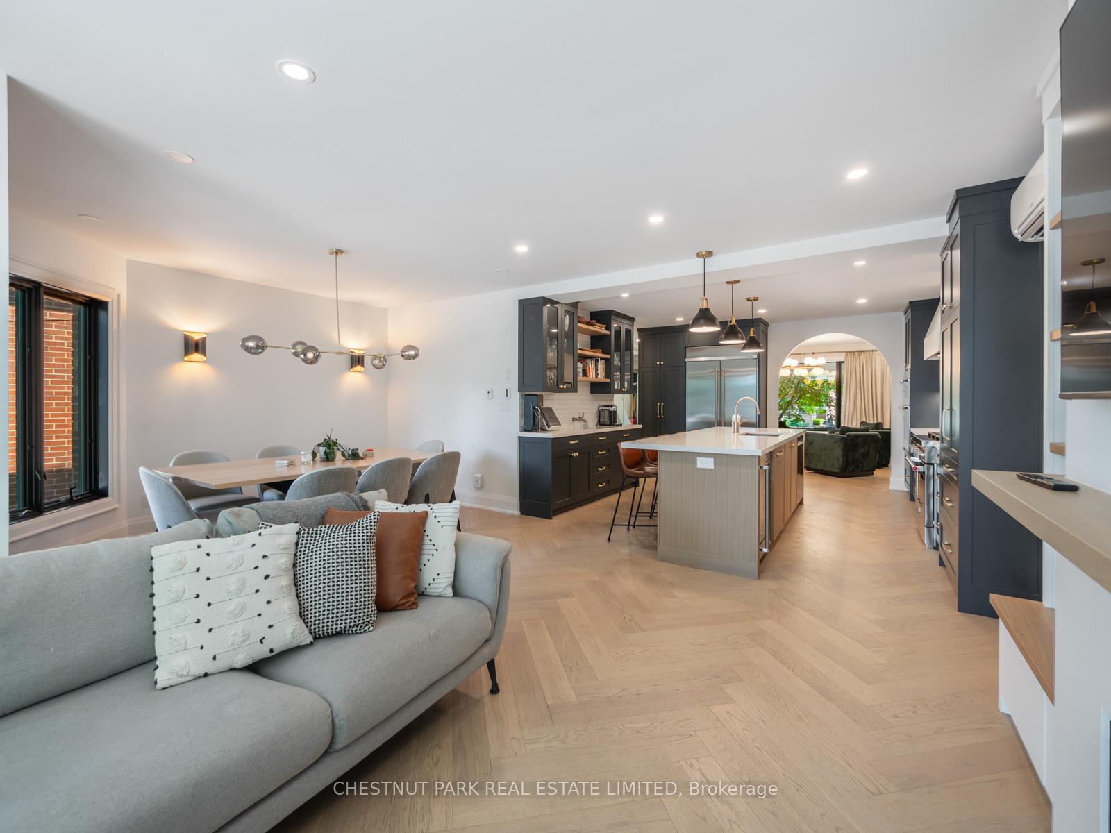 Photo 23 of 14 Southwood Drive, Toronto, The Beaches — HOMEH