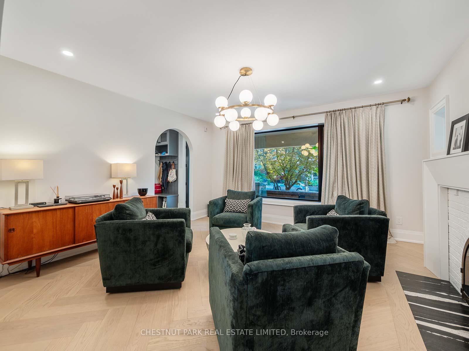 Photo 12 of 14 Southwood Drive, Toronto, The Beaches — HOMEH