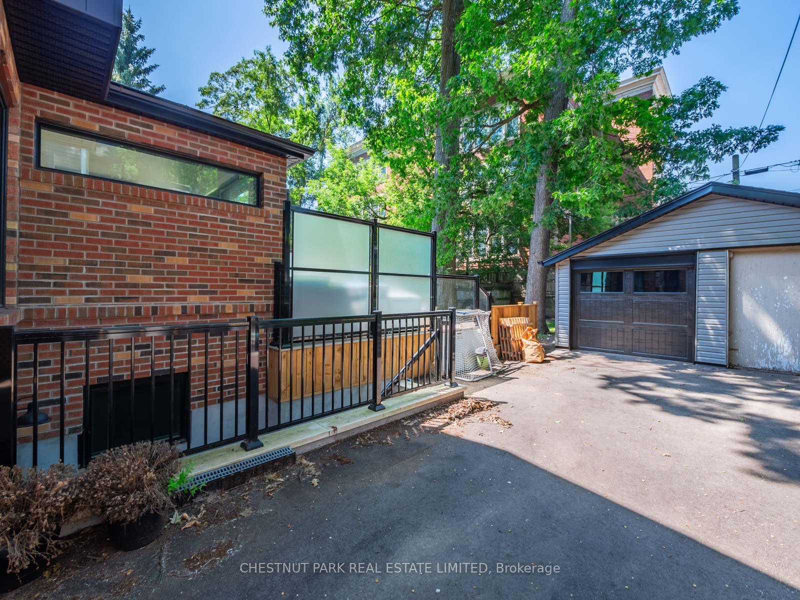 Photo 32 of 14 Southwood Drive, Toronto, The Beaches — HOMEH