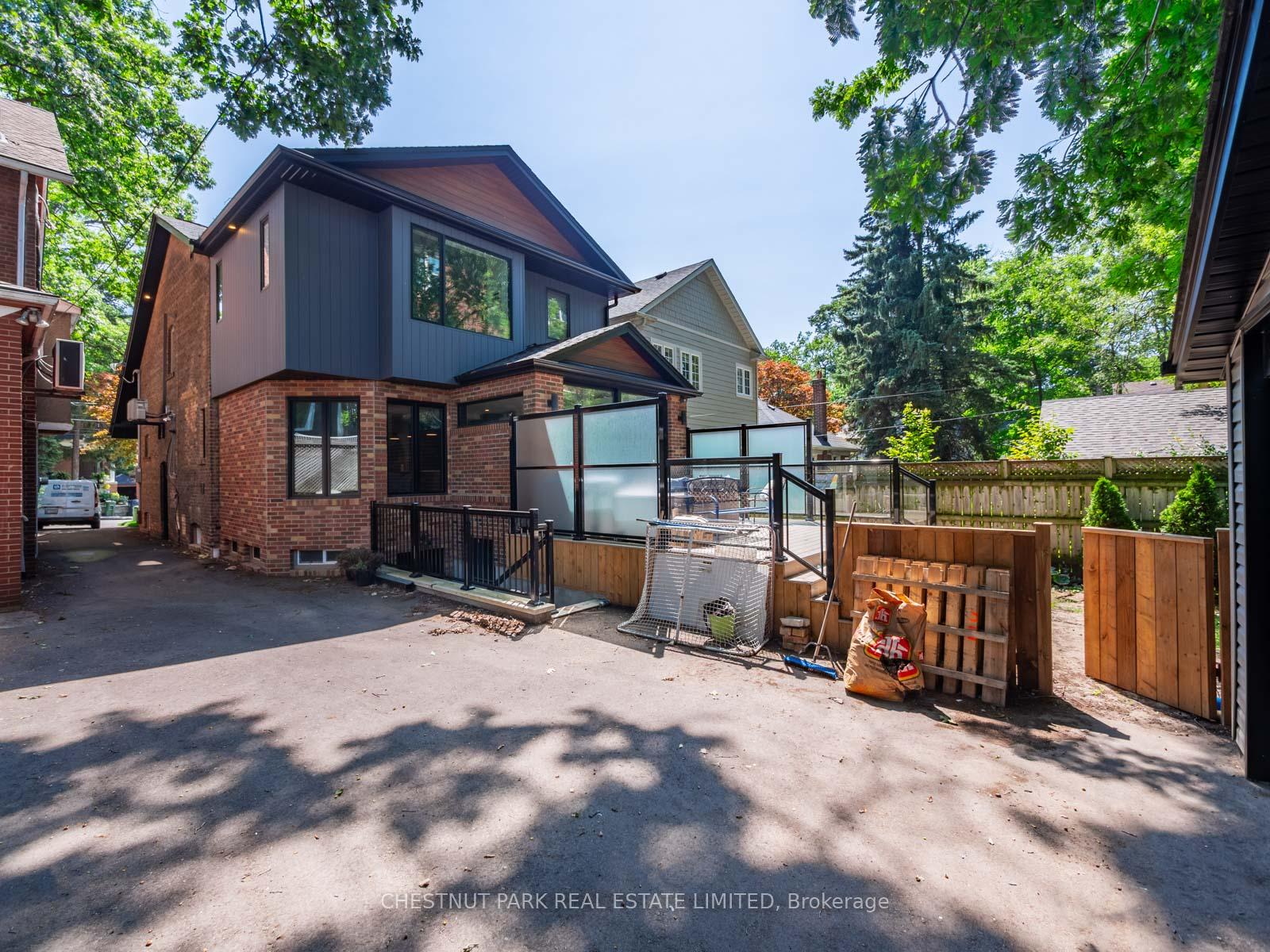 Photo 18 of 14 Southwood Drive, Toronto, The Beaches — HOMEH