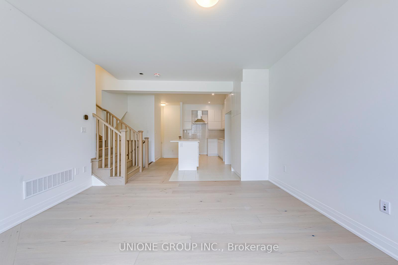 Photo 2 of 98 Coolhurst Avenue, Brampton, Northwest Brampton — HOMEH