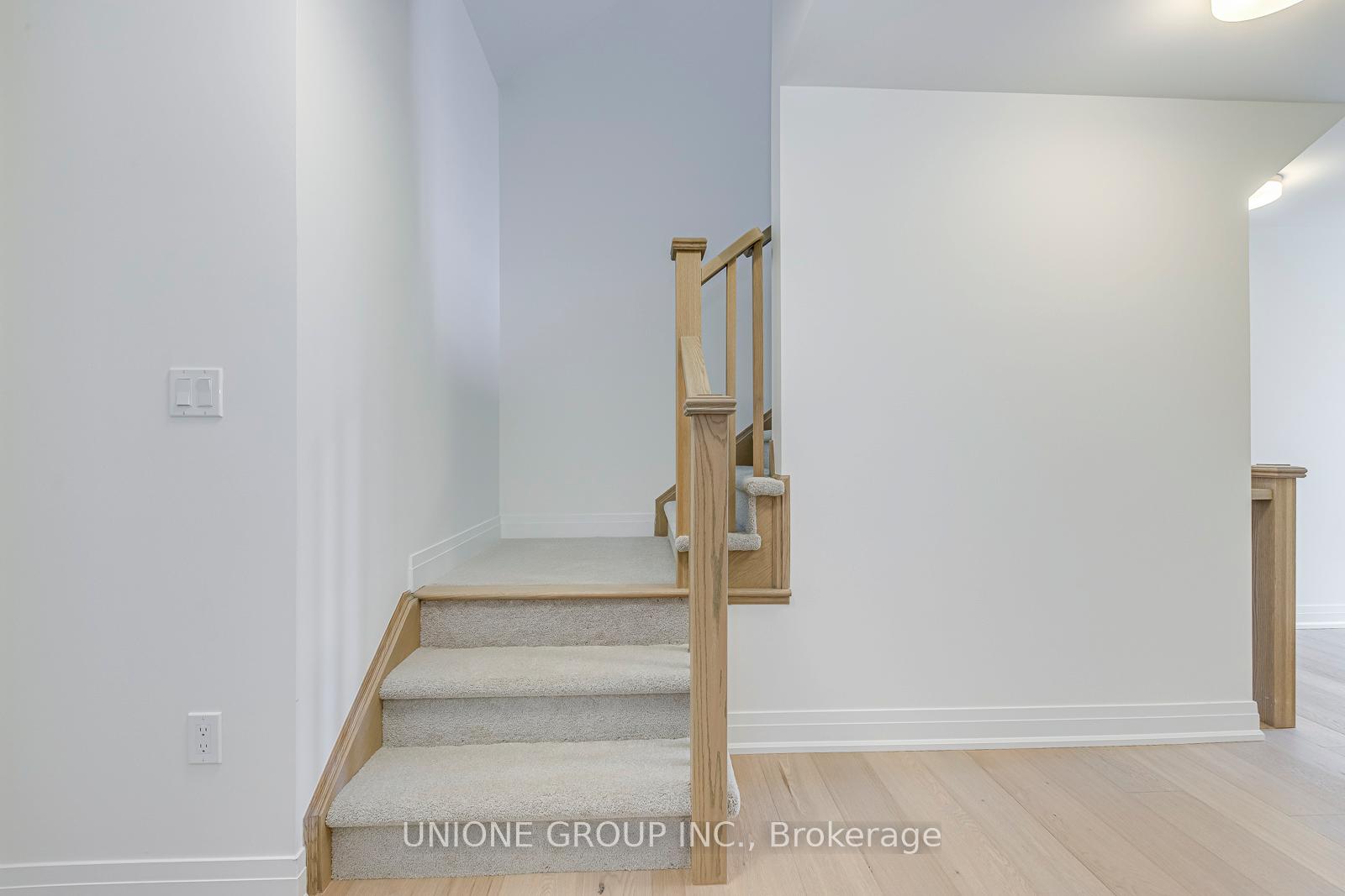 Photo 42 of 98 Coolhurst Avenue, Brampton, Northwest Brampton — HOMEH
