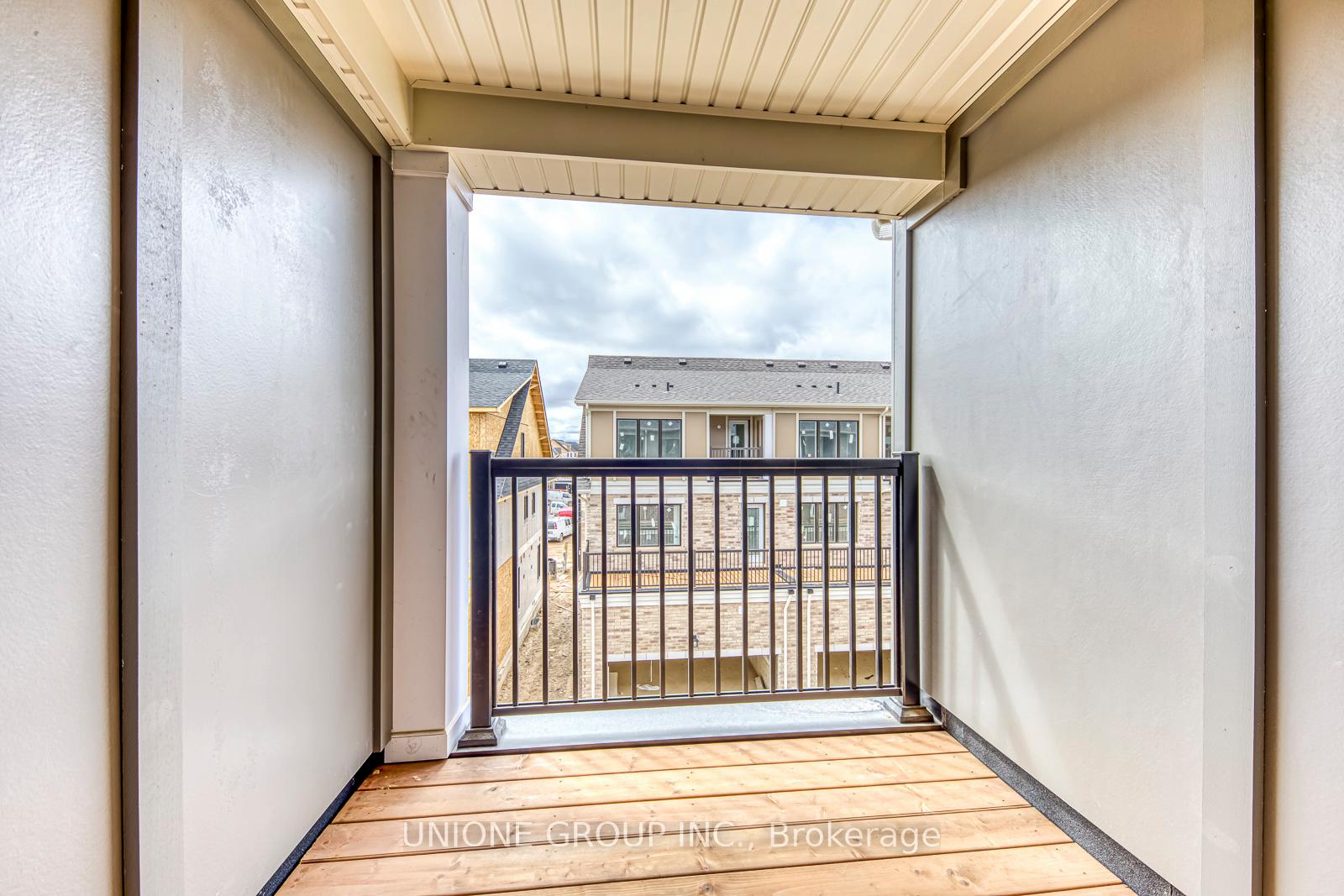 Photo 38 of 98 Coolhurst Avenue, Brampton, Northwest Brampton — HOMEH