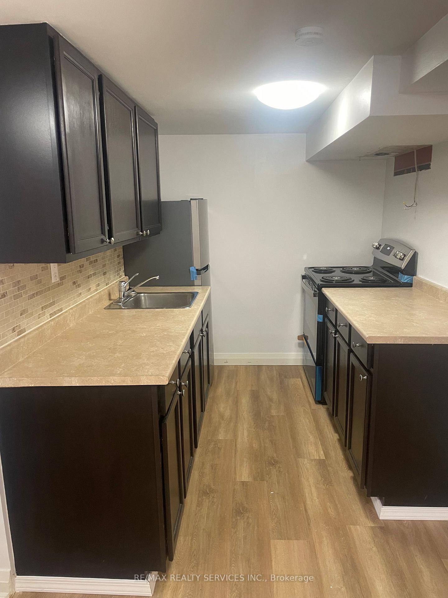 Photo 5 of Unit Lower, 2 Craig Street, Brampton, Downtown Brampton — HOMEH