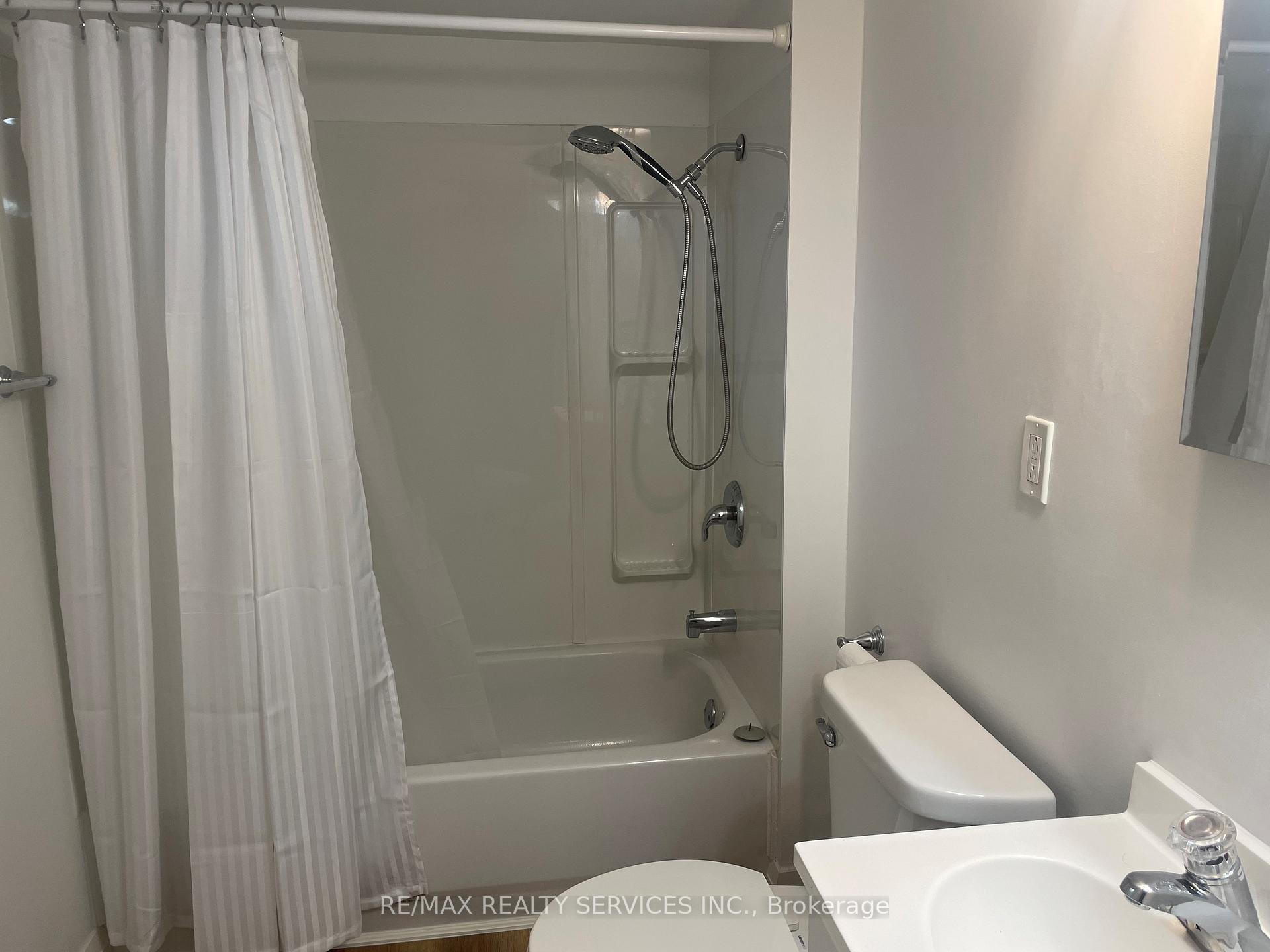 Photo 4 of Unit Lower, 2 Craig Street, Brampton, Downtown Brampton — HOMEH
