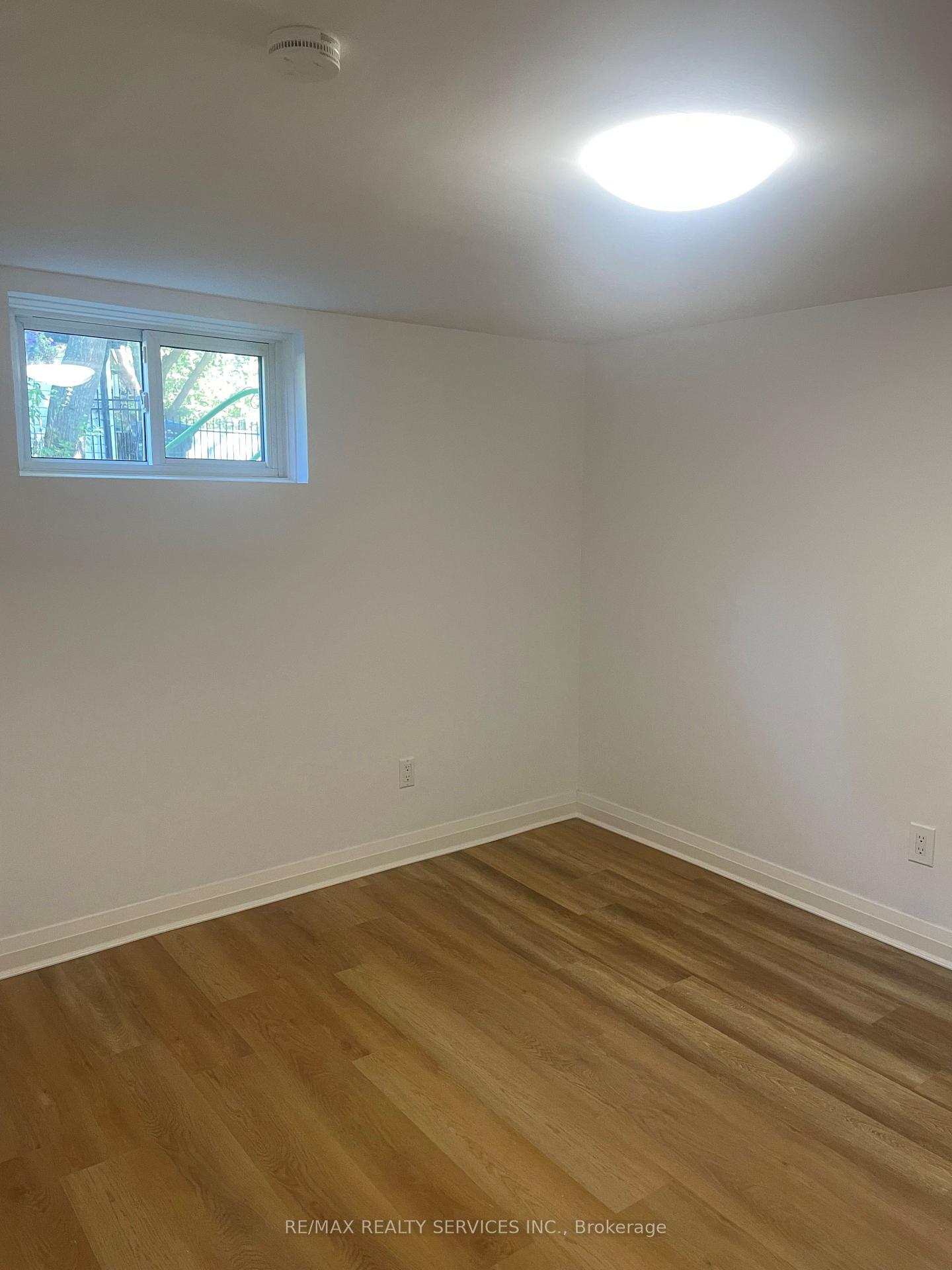 Photo 15 of Unit Lower, 2 Craig Street, Brampton, Downtown Brampton — HOMEH