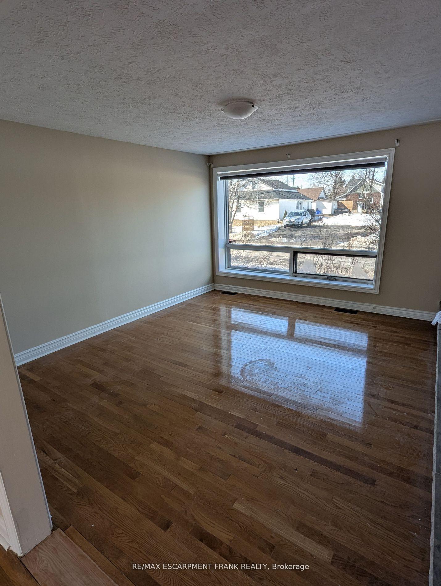 Photo 9 of Unit 1, 1294 Highway 6, Hamilton, Rural Flamborough — HOMEH