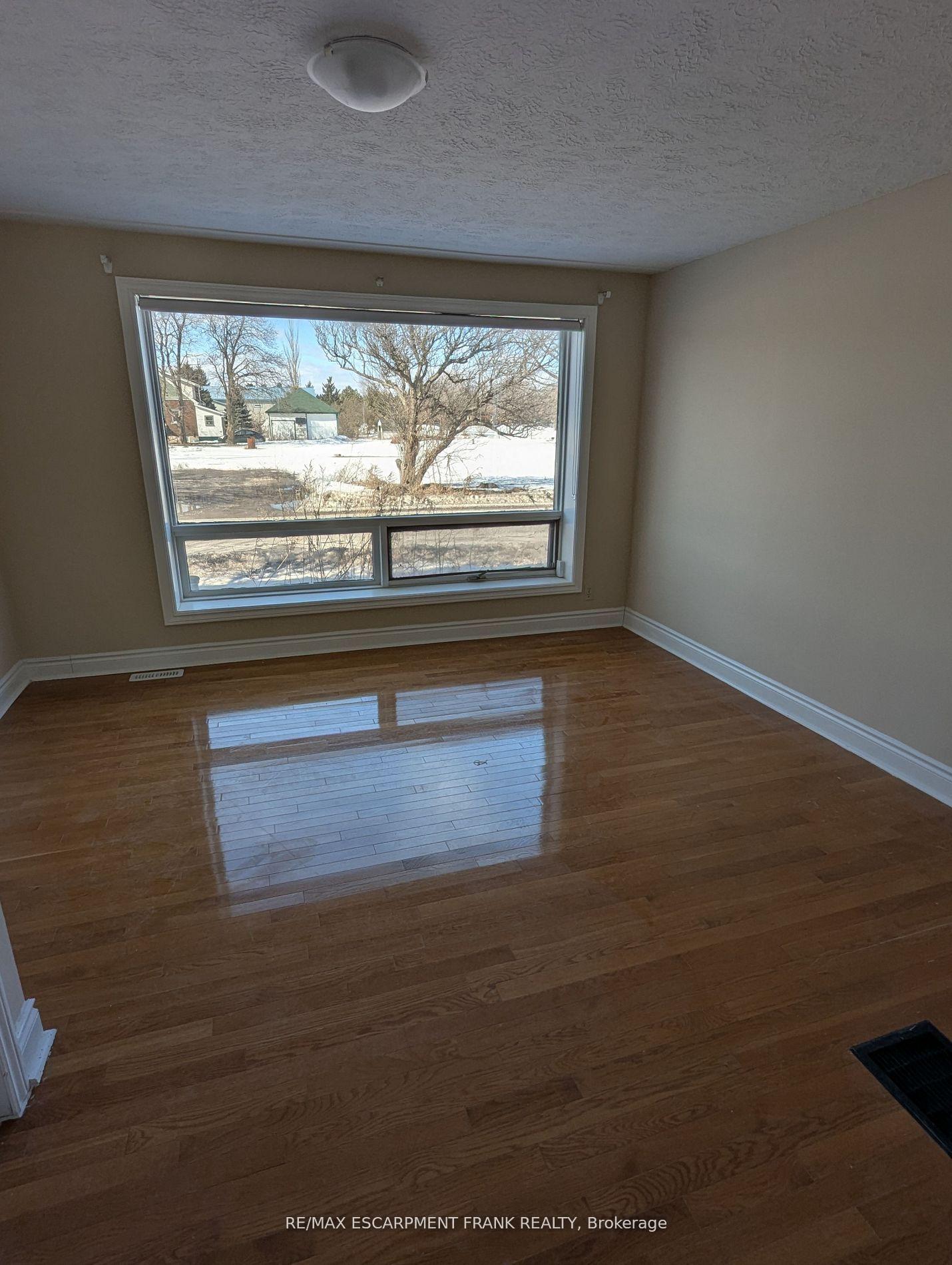 Photo 13 of Unit 1, 1294 Highway 6, Hamilton, Rural Flamborough — HOMEH