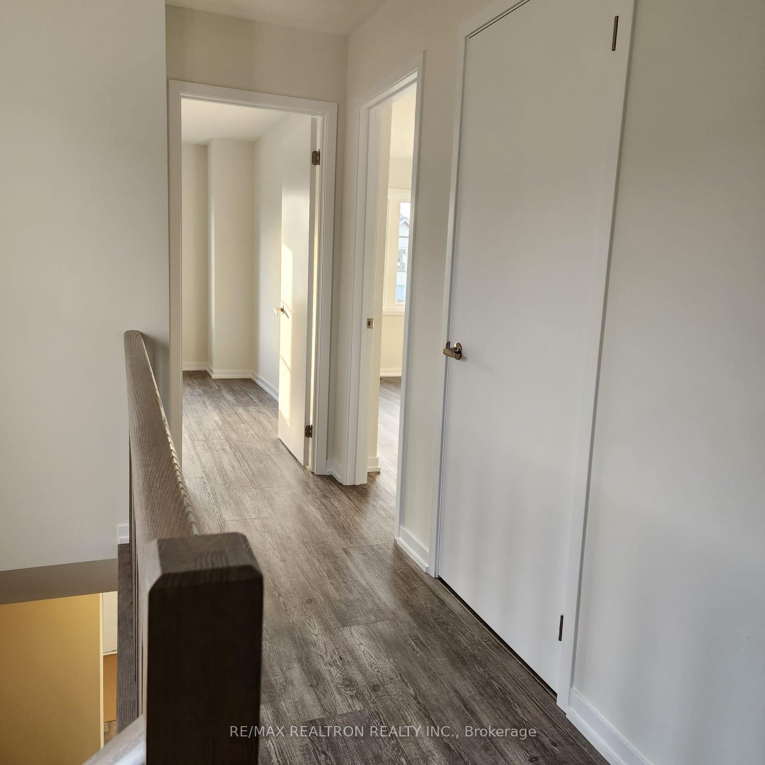 Photo 10 of 1531 Wheatcroft Drive, Oshawa, Kedron — HOMEH