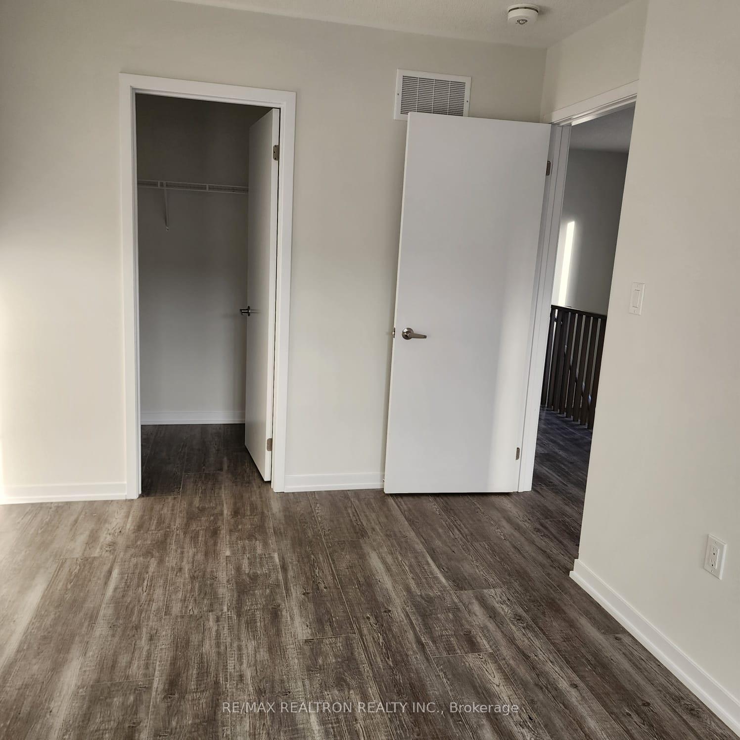 Photo 8 of 1531 Wheatcroft Drive, Oshawa, Kedron — HOMEH