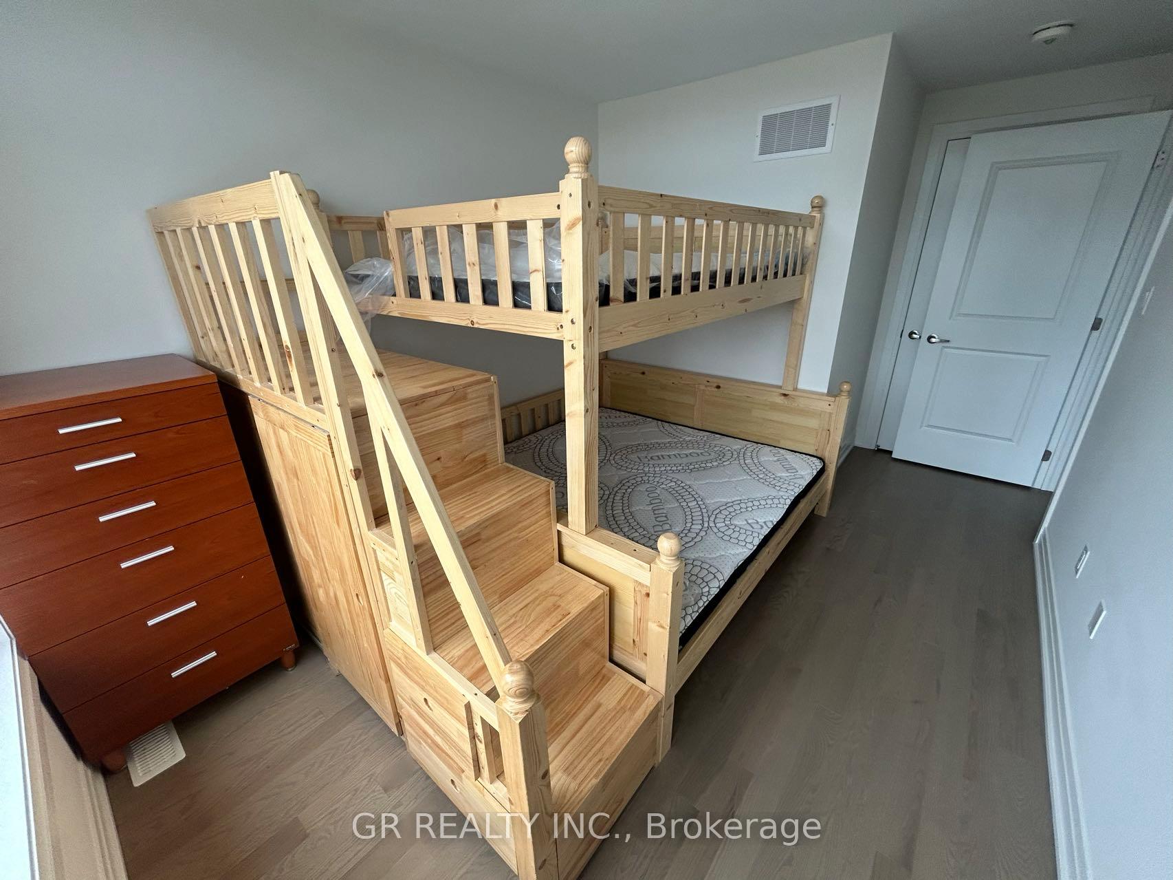 Photo 1 of Unit Room 2, 21 Jack Carson Drive, Markham, Cornell — HOMEH